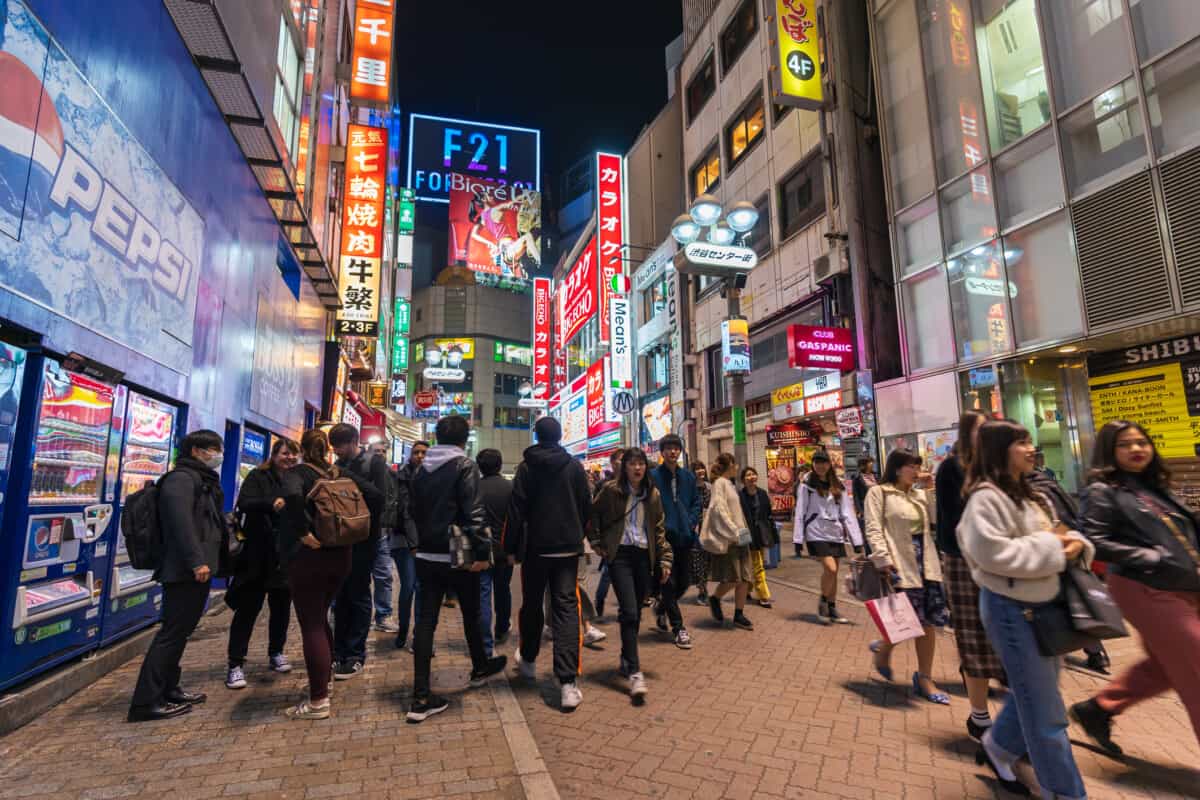 Exploring Downtown Tokyo (10 Streets And Areas You Don’t Want To Miss ...