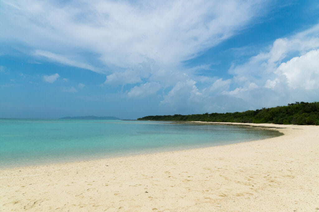 The Main Island Of Okinawa And Its 10 Best Beaches - TankenJapan.com