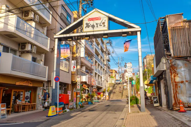 tokyo tourist street